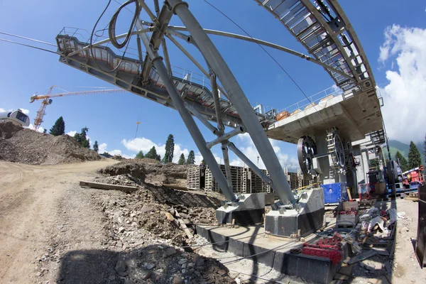 Construction of cable way in the mountains