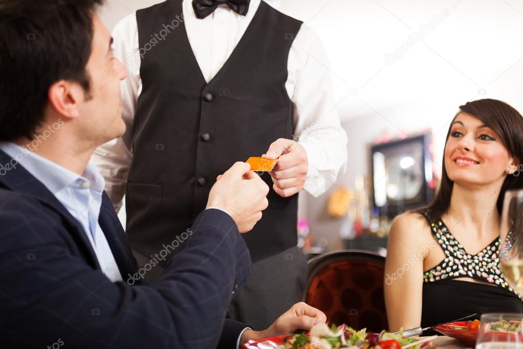 who pays on a gay date