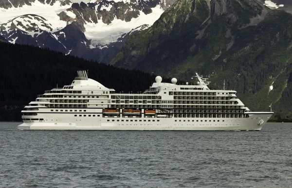 Cruise ship leaving Seward