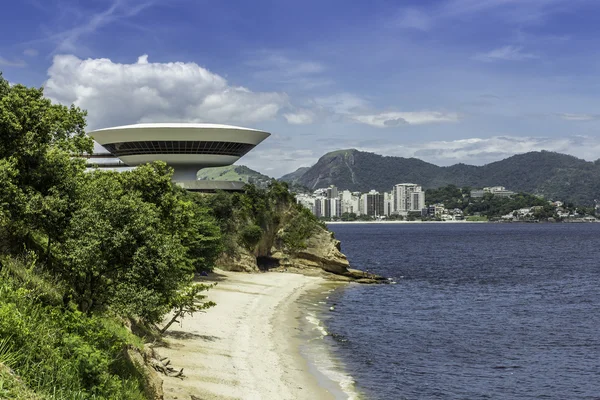 Museum of Contemporary Art against city of Niteroi, Brazil
