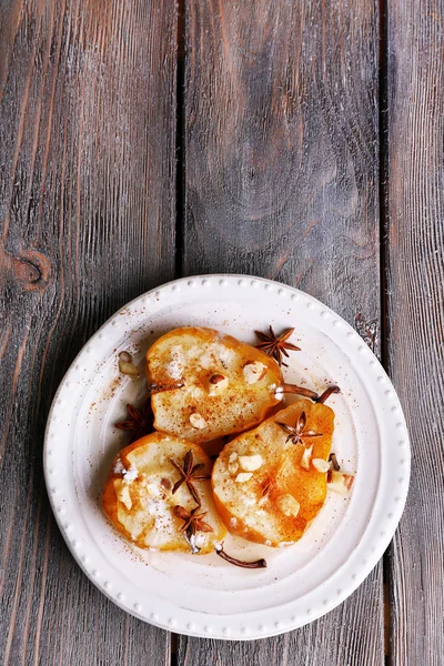 Baked pears with syrup
