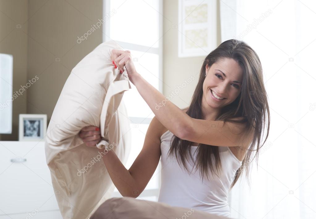 depositphotos_35777605-stock-photo-battle-of-pillows.jpg