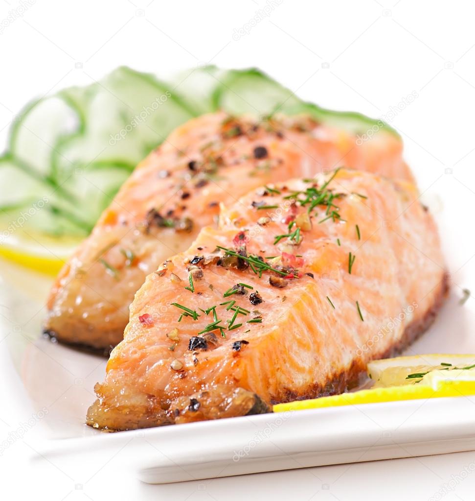 http://st.depositphotos.com/1326558/3260/i/950/depositphotos_32609741-Fish-dish---grilled-salmon-with-vegetables.jpg