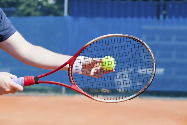Playing tennis, roland garros court type