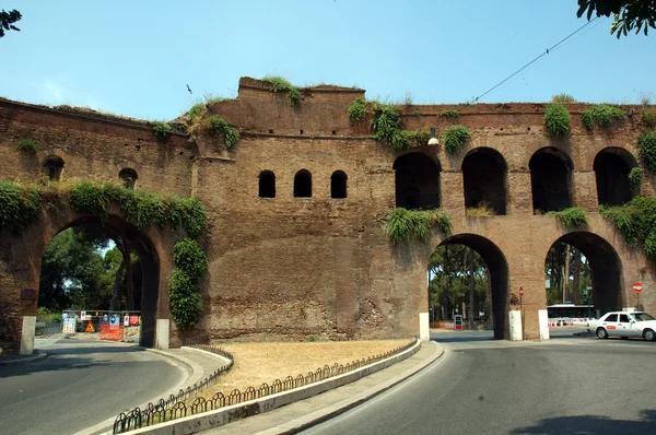 Roman Gate in the wall at the end of Via Veneto