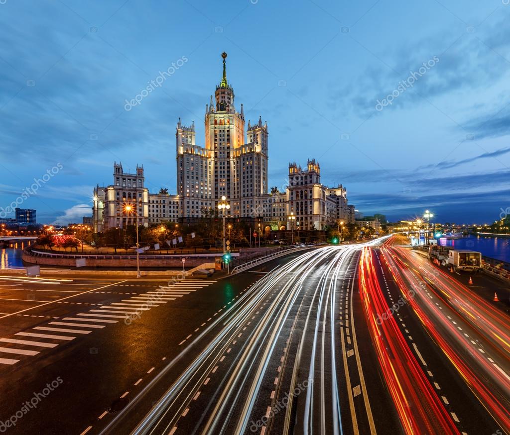 Výsledok vyhľadávania obrázkov pre dopyt Mrakodrapy Moskvy