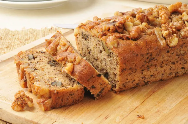 Banana nut bread