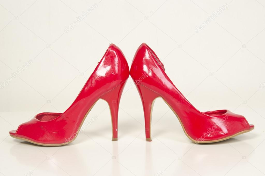 depositphotos_35169233-stock-photo-high-heels-with-inner-platform.jpg