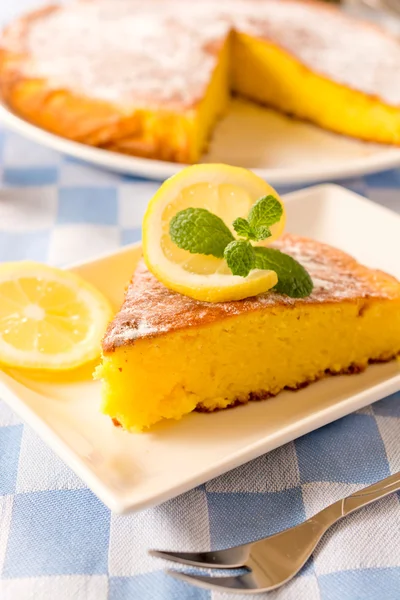 Lemon cake