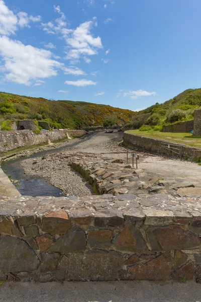 Porthclais 港口附近圣大卫罗克西威尔士 - 图库