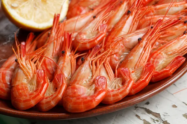 Appetizing shrimp platter