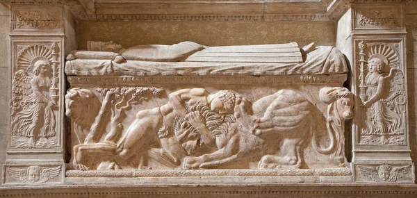 ROME - MARCH 23: Samson s battle with the lion. Relief on the wall of tomb from late 15. century in Santa Maria Sopra Minerva church on March 23, 2012 in Rome.