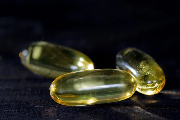 Omega 3 fish fat oil pills