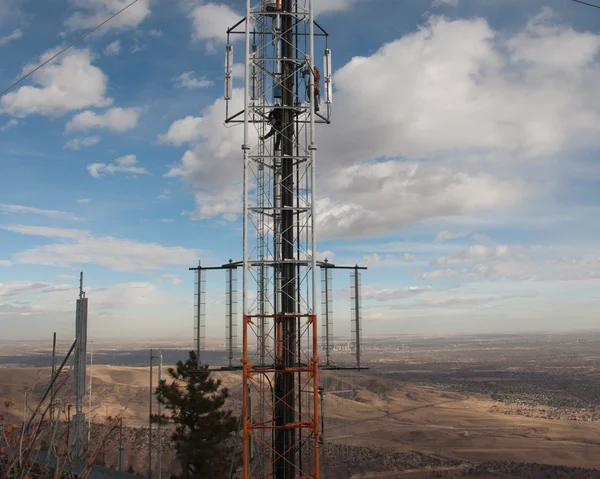 Cellular communications tower