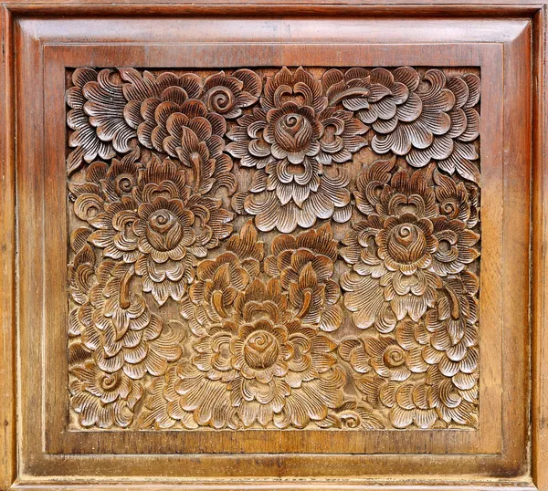 Wood Thai pattern Handmade wood carvings.