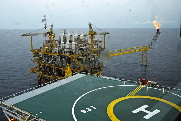 SONGKLA - JUNE 09: offshore rig in gulf of Thailand from Songkra