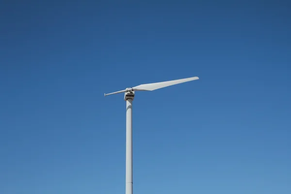 Single blade wind turbine in function