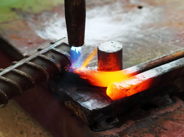 Gas heating cutting metal bending square bar