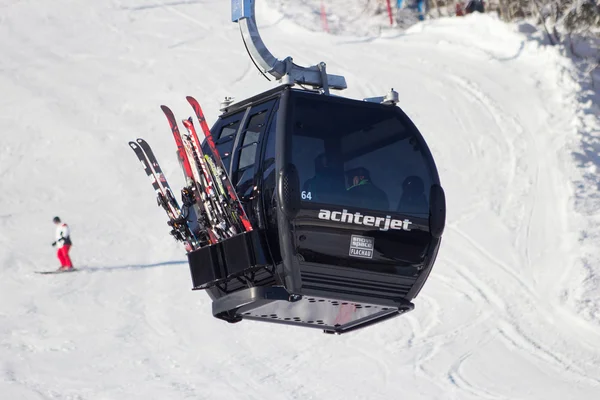 Ski lift cable booth — Stock Photo #18390827