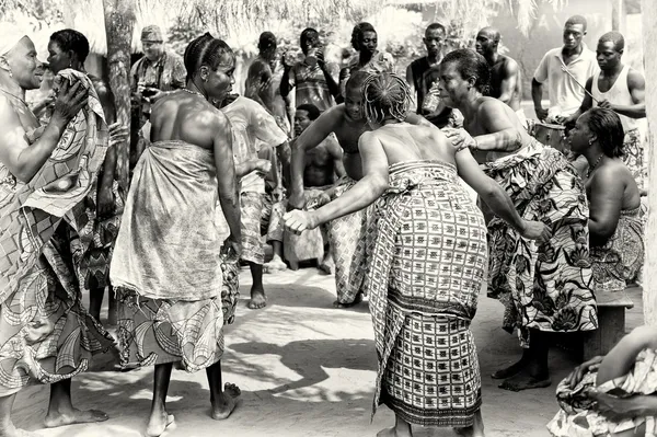 Circle of dancing women in Togo