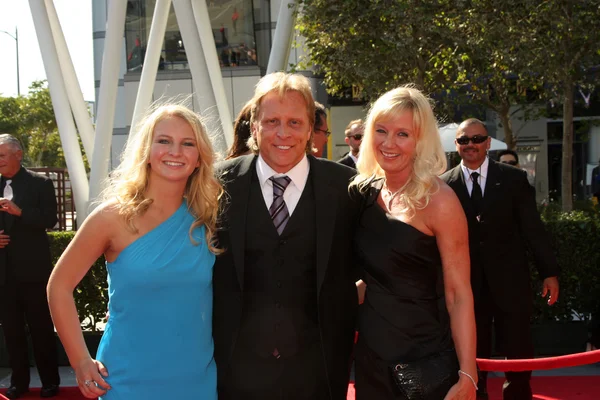 Sig Hansen, wife and daughter