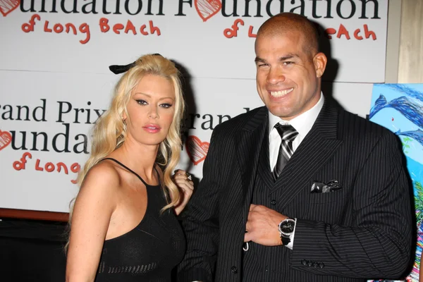 珍娜詹姆森,铁托 · 奥尔蒂斯 - 图库社论照片 J