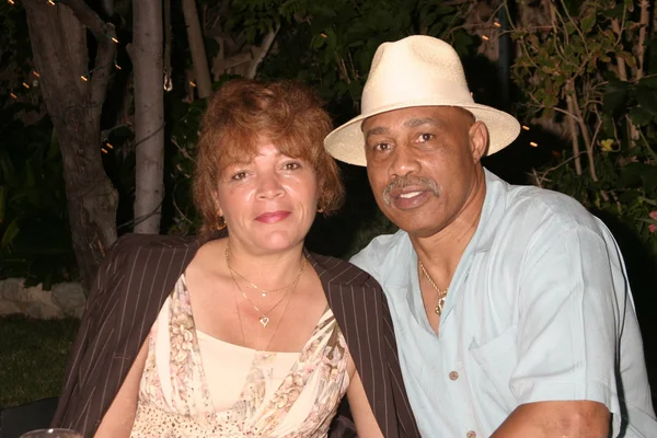 Ken Norton, wife