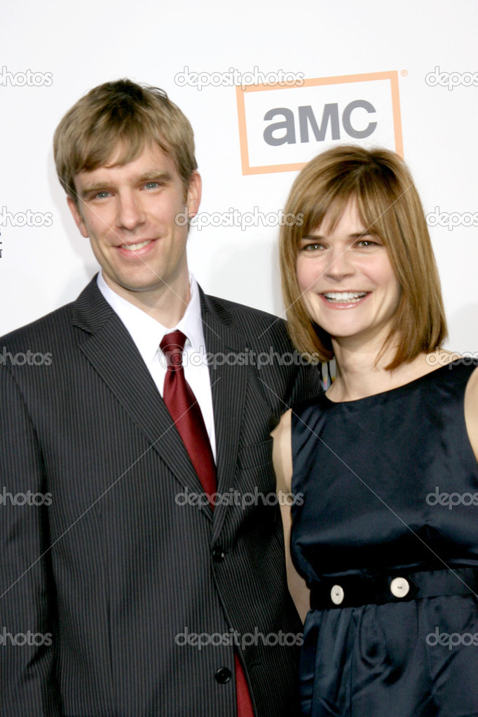 Betsy Brandt & Grady Olsen Stock Editorial Photo © Jean_Nelson 13069694