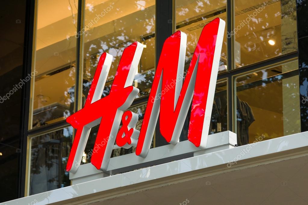 New H M At Fraser Centre Makes Its Opening Debut In State College