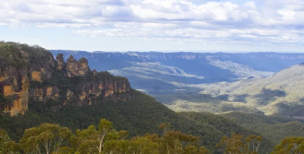 Three Sisters a rock formation in the Blue Mountains