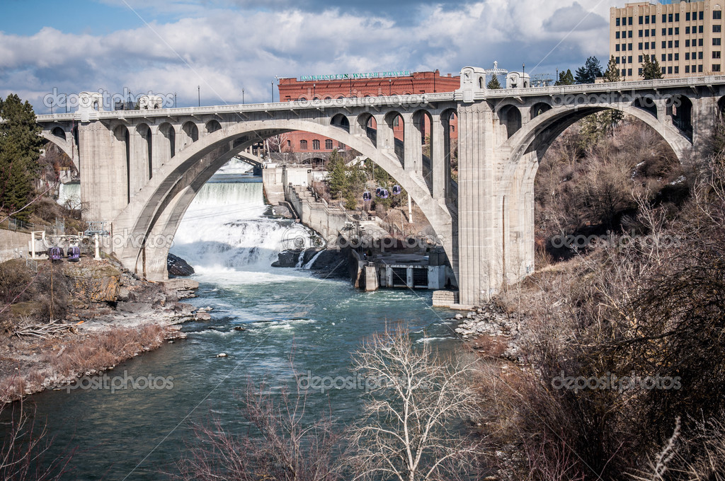 Spokane Washington Bridges And Waterfall — Stock Photo © digidream