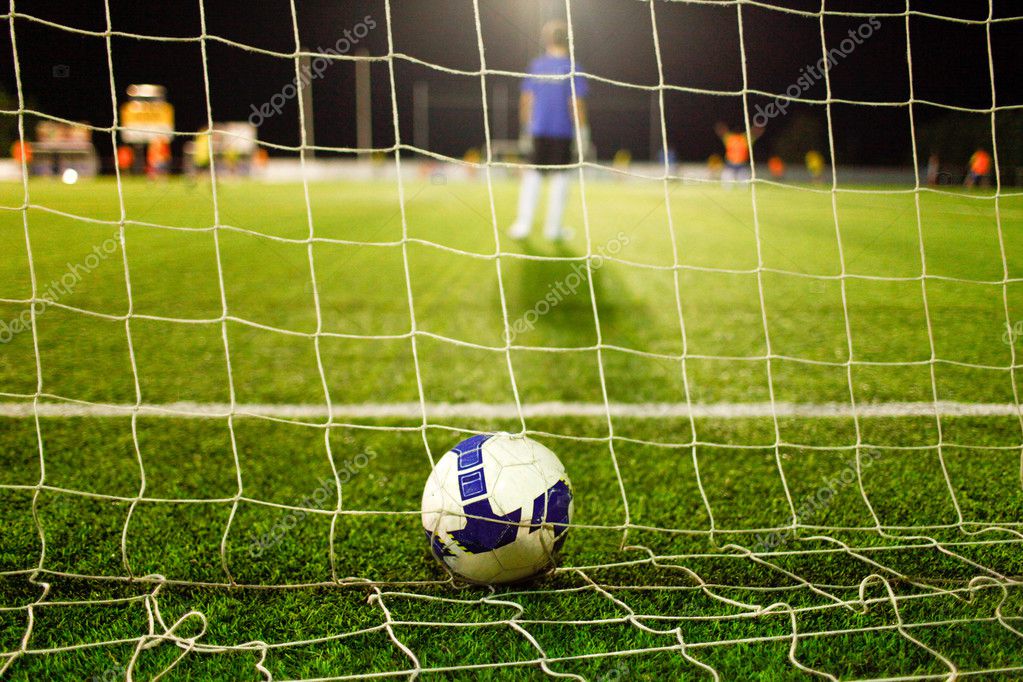 在一次足球比赛中规定:胜一场得3分,平一场得