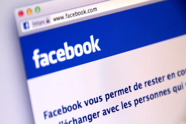 French Facebook Sign-in Page used by Millions of Users Around the World