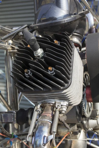 Two-stroke engine of para motor