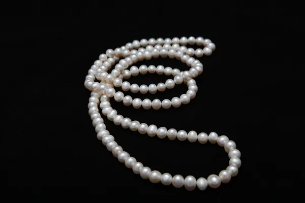 White pearl beads necklace jewelry