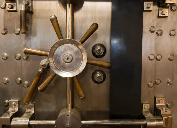 Huge Inenetrable Vintage Bank Vault Massive Handle Combination Dial