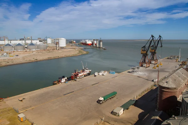 View on the premises Port of Ingeniero White