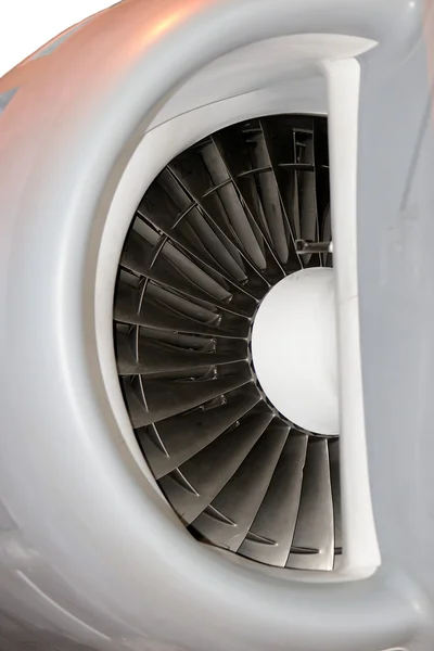 Jet engine