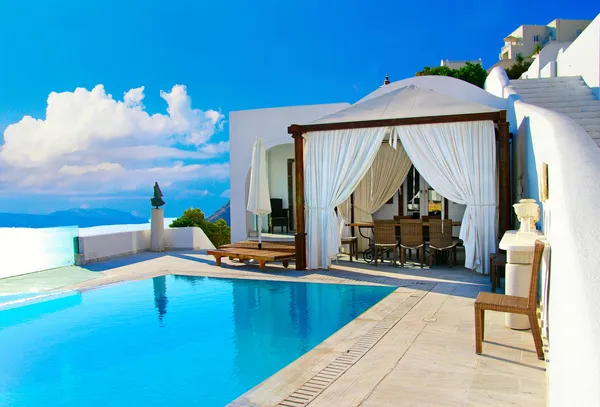 Romantic holidays - Santorini resorts