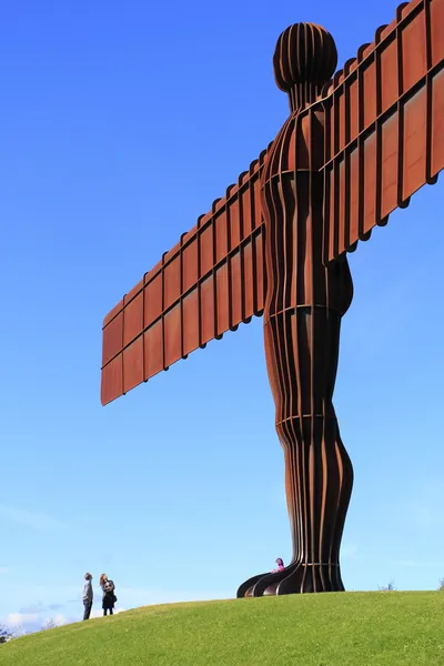 Lookin Up,Angel Of the North