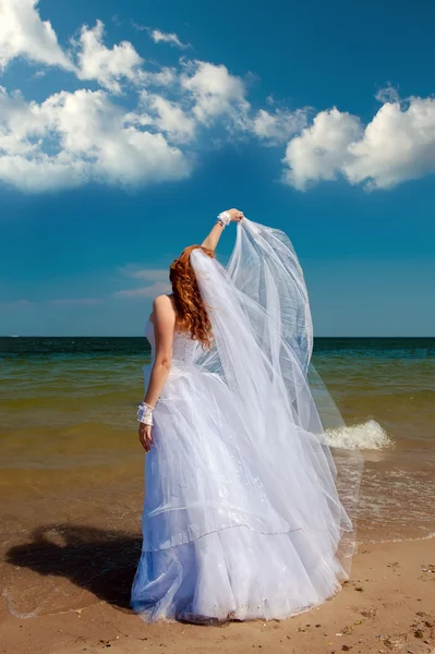 Bride in the wind.