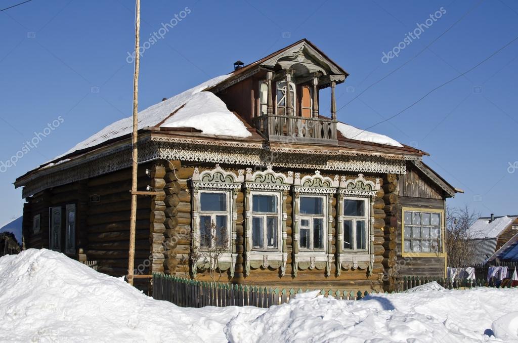 http://st.depositphotos.com/1811961/2206/i/950/depositphotos_22064257-Russian-rustic-wooden-house-of.jpg