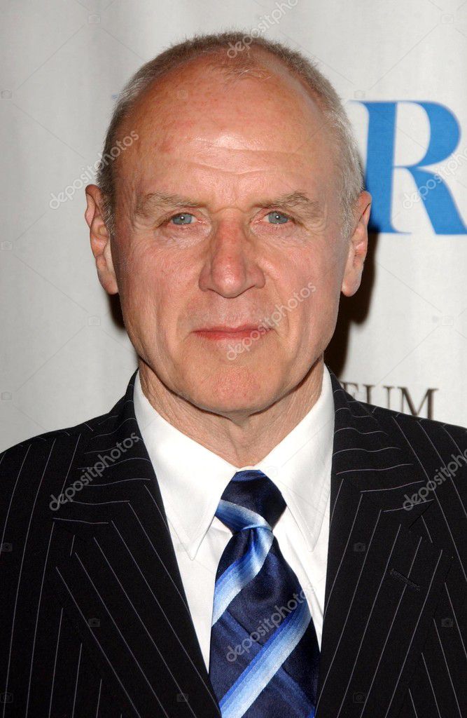 Alan Dale auf dem 24. jährliche William S. Paley Television Festival mit ...