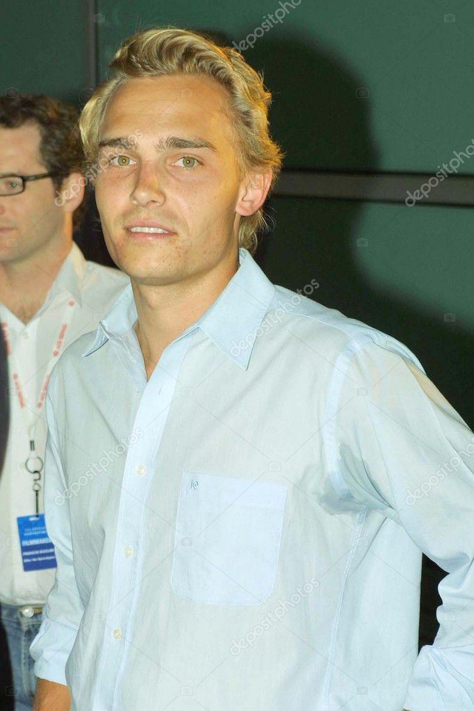 Joey Kern – Stock Editorial Photo © s_bukley #17265695