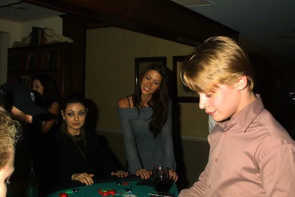 麦考利 · 库尔金交易作为米拉库尼斯和香农伊