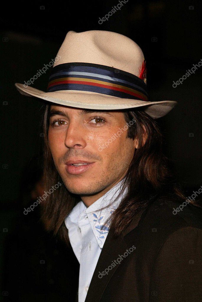 Jorge Moreno at the premiere of &quot;Dirty Dancing: Havana Nights&quot; at the Arclight Theater, Hollywood, CA 02-24-04 — Photo by s_bukley - depositphotos_17525633-Jorge-Moreno