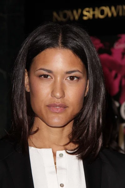 <b>Julia Jones</b> – Editorisches Stock-Foto - depositphotos_50746957-Julia-Jones