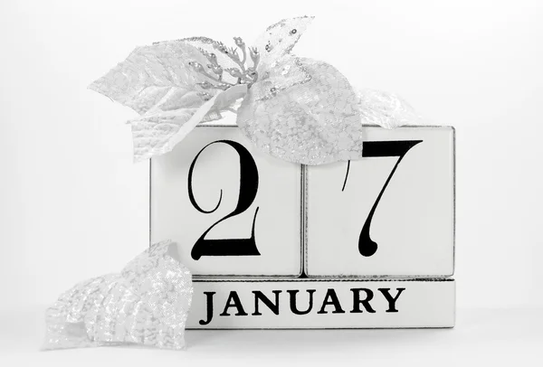 Save the Date vintage calendars for individual days in January