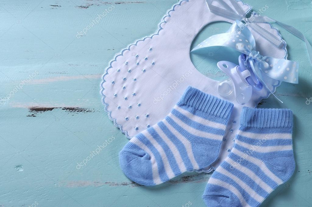 Baby junge Kindergarten blaue und weiße Socken, Hosen und Pseudo