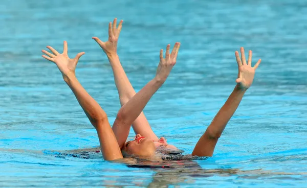 British synchro swimmers Jenna Randall and Olivia Allison